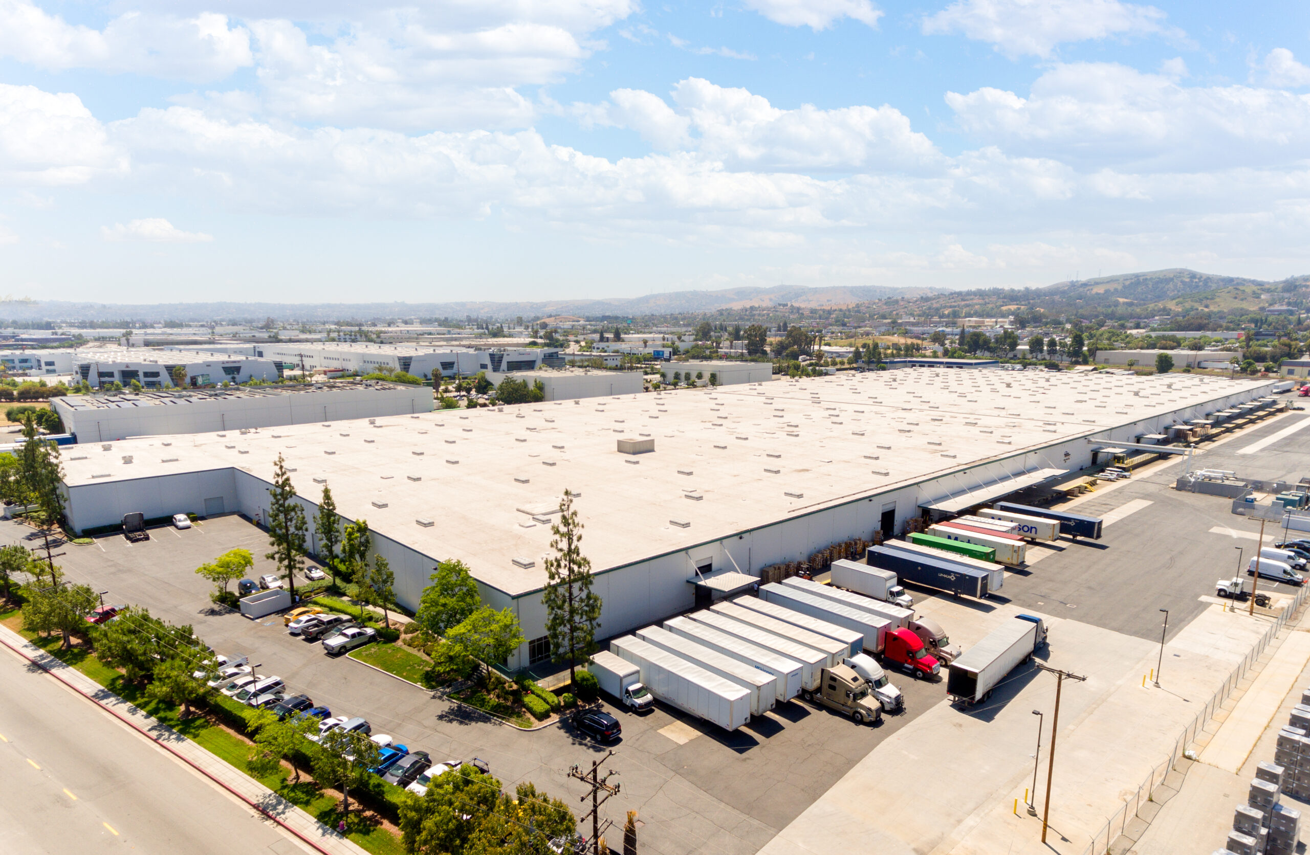 Navigating NewTrade Policy Changes with Cubework’s Network of Industrial Spaces 